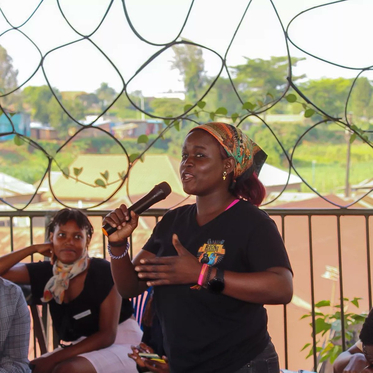 HolisticActions's tweet photo. The energy from the women at today's training was incredible! The men were left in awe, though some die-hards kept up the pace. @youthgogreen @activecitizensu @AhumuzaRona @AnchorsforWomen @dreamtownngo https://t.co/wWmCLBJUl0