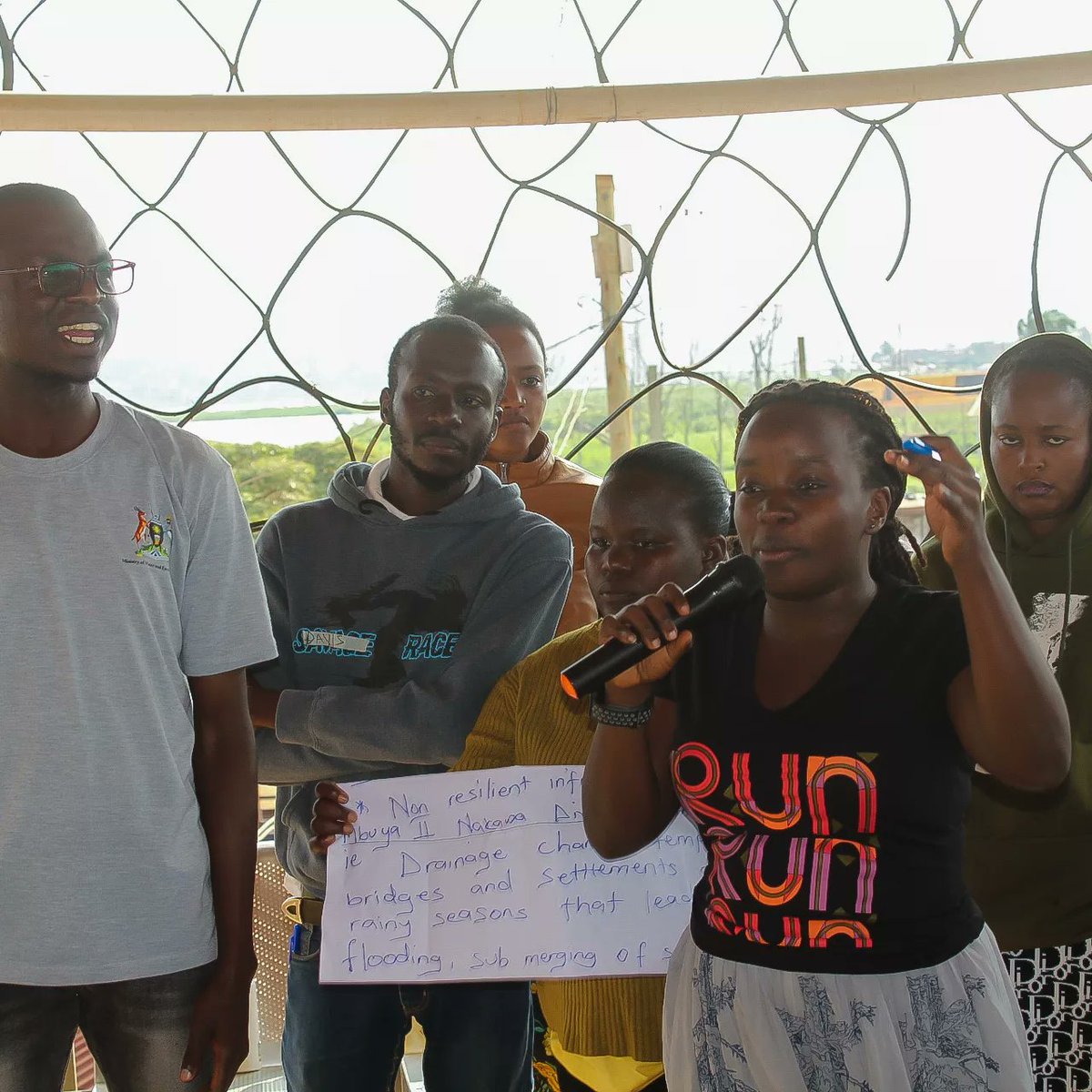 HolisticActions's tweet photo. The energy from the women at today's training was incredible! The men were left in awe, though some die-hards kept up the pace. @youthgogreen @activecitizensu @AhumuzaRona @AnchorsforWomen @dreamtownngo https://t.co/wWmCLBJUl0