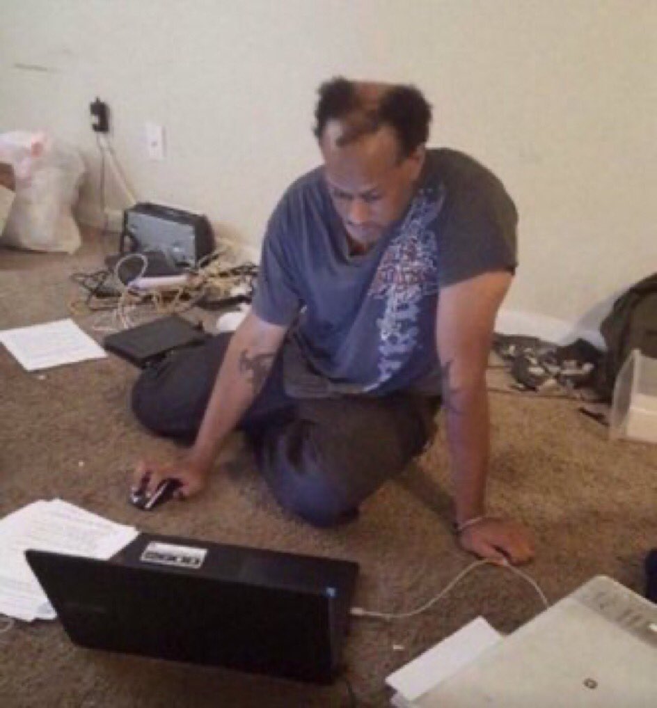 wonutachi's tweet photo. SONUNDA oppanın solosu cıkıyordur ama fangirl eran biteli yillar olmustur https://t.co/usIqOdhAc2
