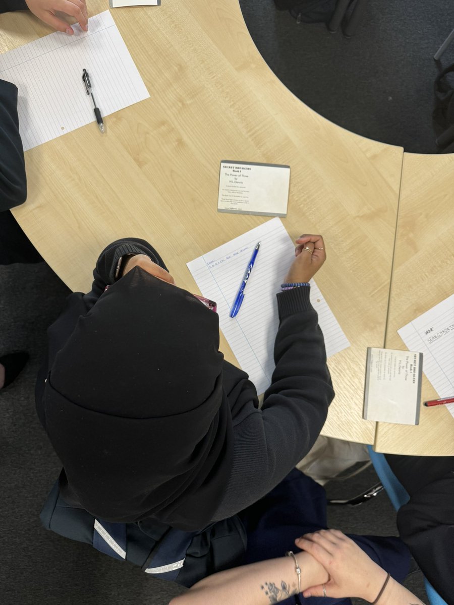 MissBG_'s tweet photo. A brilliant visit from author Helen Dennis this afternoon. Year 7 had the fantastic opportunity to break some codes and learn about what it takes to write an incredible series! @Bedford_Academy #theBAWay #English https://t.co/xnFjY3htfJ