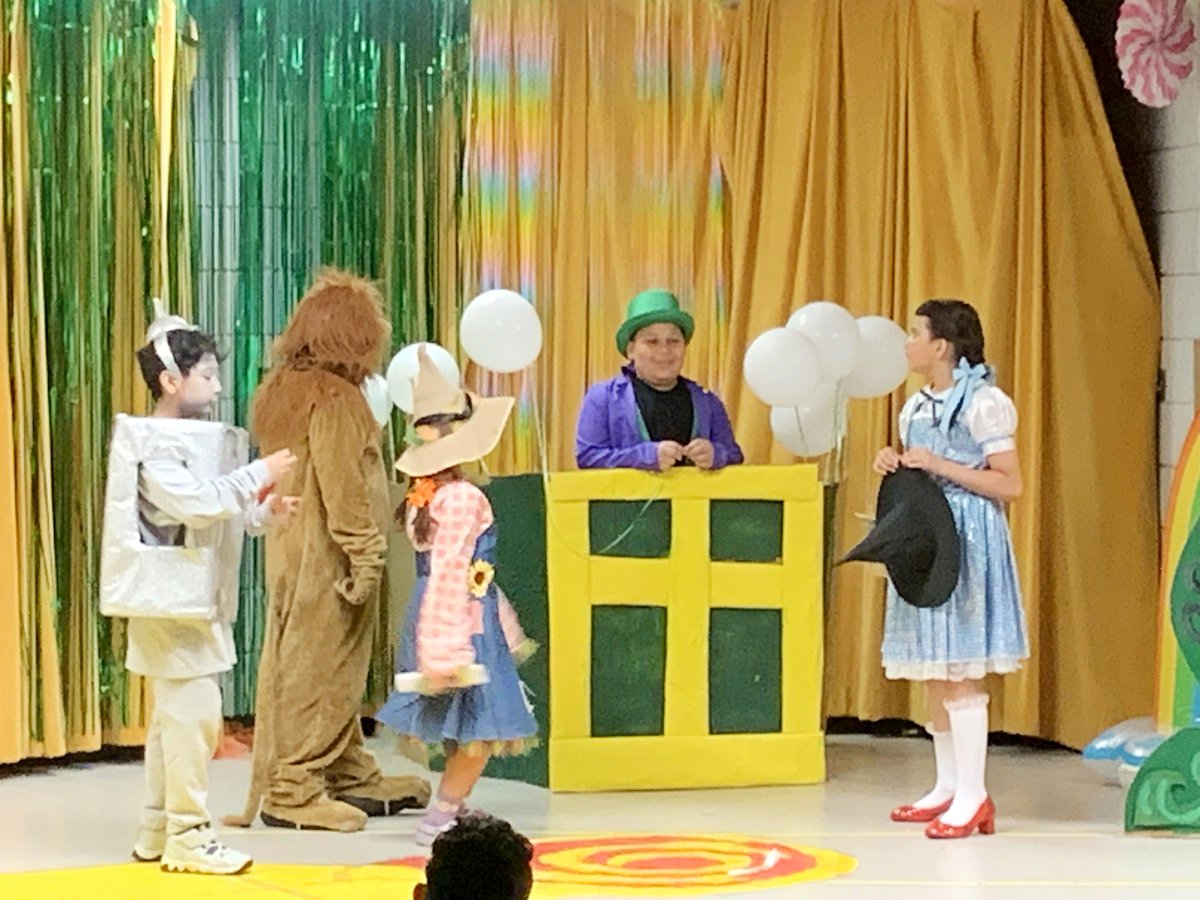 EPS AND THE ARTS
Whittier School Theater Company Performance of "The Wizard of Oz"
everettpublicschools.org/apps/albums/sc…