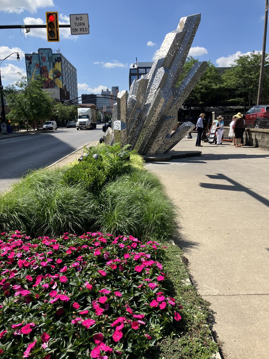 dzbair's tweet photo. Getting good ideas for the Kalamazoo, Michigan Ave 2-way conversion. Calmed traffic and nice density in Short North neighborhood, Columbus, OH. https://t.co/IOHI96eXdg
