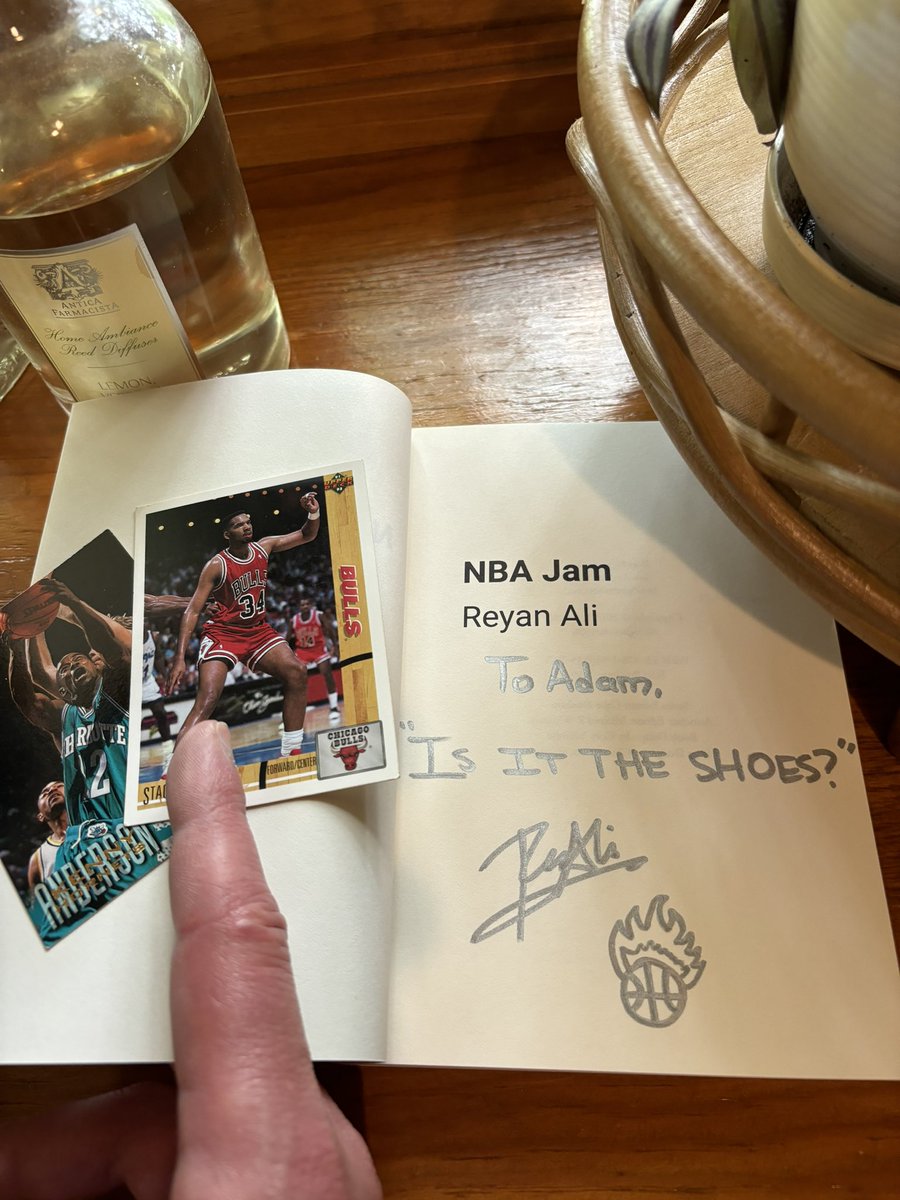 AdamRobS's tweet image. Thank you @nbajambook !