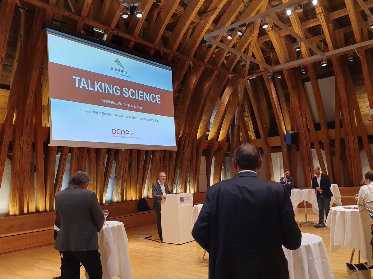 It was a pleasure to attend the Talking Science event organised by the <a href="/DCNAustria/">DCNA - Disaster Competence Network Austria</a> in the frame of the INTERPRAEVENT conference. Very interesting thoughts and discussions on science communication and how to increase trust in science, good food, and nice music! <a href="/Z_GIS1/">Geoinformatics Salzburg</a> @PLUS_1622