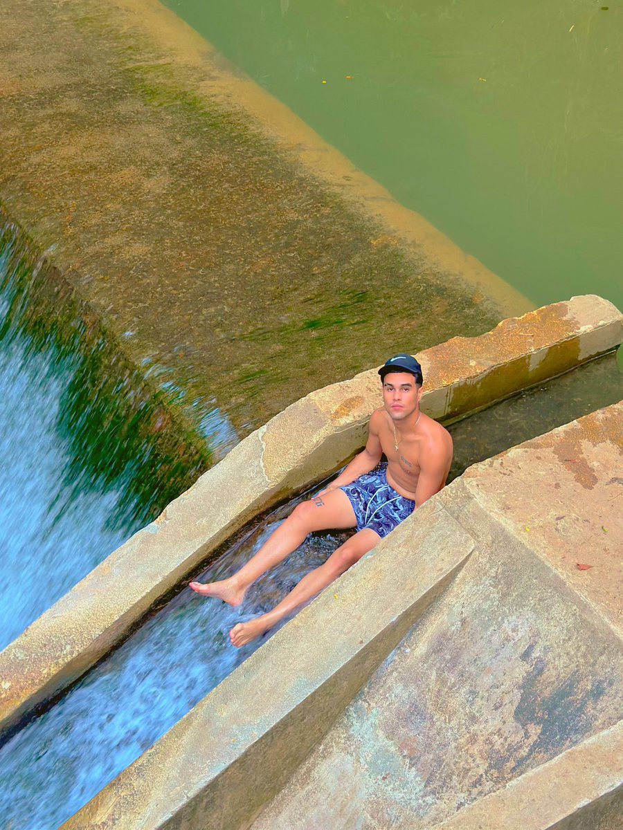 xamirmanuel's tweet image. viviendo