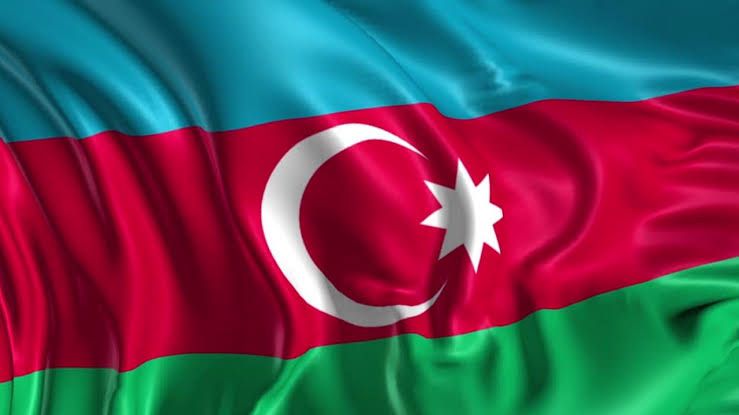 🇦🇿Azerbaycan’da akraba evliliği yasaklandı.

Dedeleri bir; hala, dayı, teyze, amca çocukları artık evlenemeyecek.