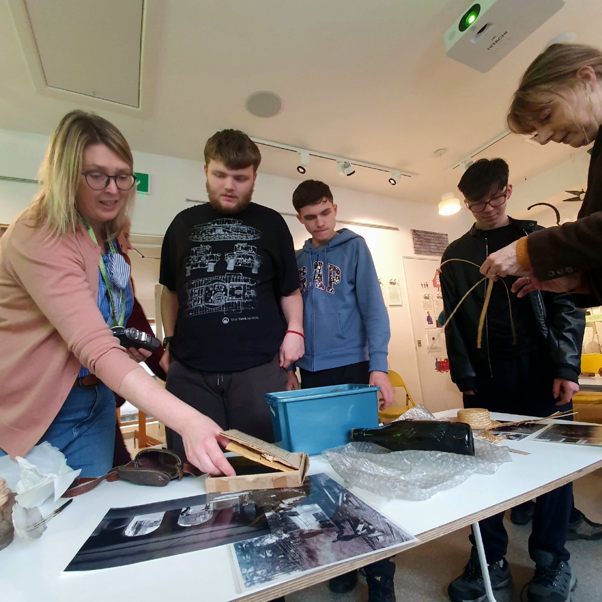 StonyDean6thform tweet media