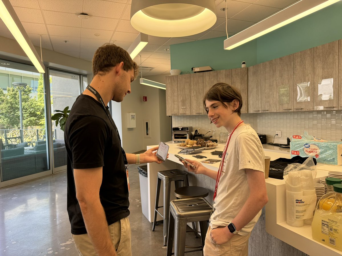 🥳 <a href="/WWDCScholars/">#WWDCScholars</a> meetup was a blast! To all the winners and scholars. Have a safe trip back home. #WWDC24

#WWDCCommunity