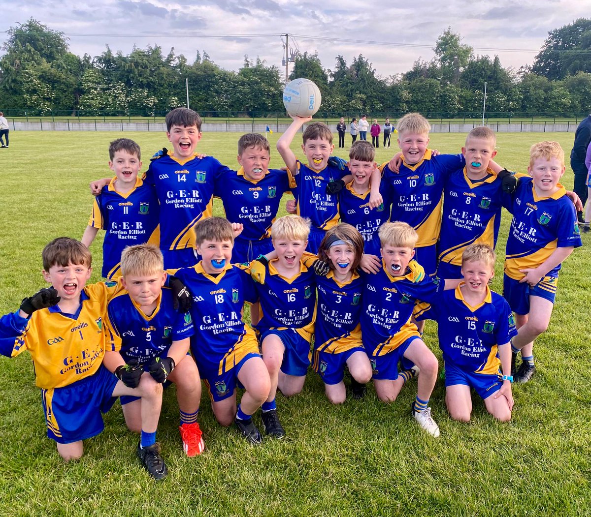 SummerhillGFC's tweet photo. Brilliant results for our U10s this evening in the Community Games. As Meath champions they beat the Longford champions to qualify for the next round of Leinster. 
Thanks to all the parents who supplied refreshments for everyone and made it a lovely social evening. https://t.co/7nLmY5K7VQ