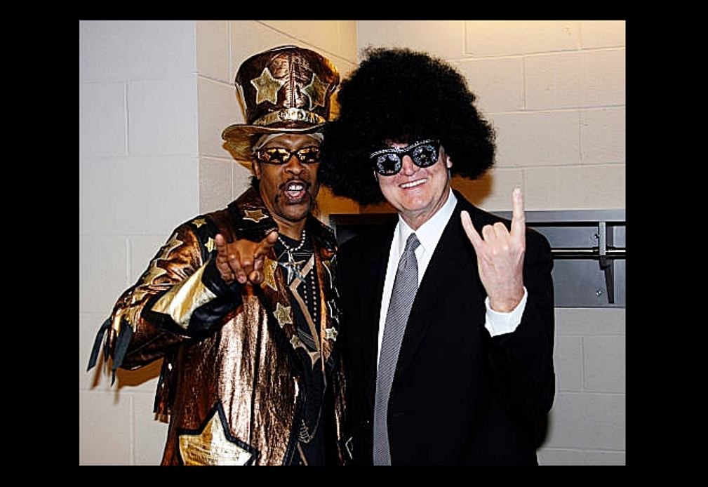 Bootsy_Collins's tweet photo. A true legend, a true friend all the way to the end, Jerry West Thx u, for all ur gifts u gave to this world.😥🙏
@Bootsy_Collins Bootsy baby!!!🤩🙏🤟 https://t.co/8lngsvdQRt