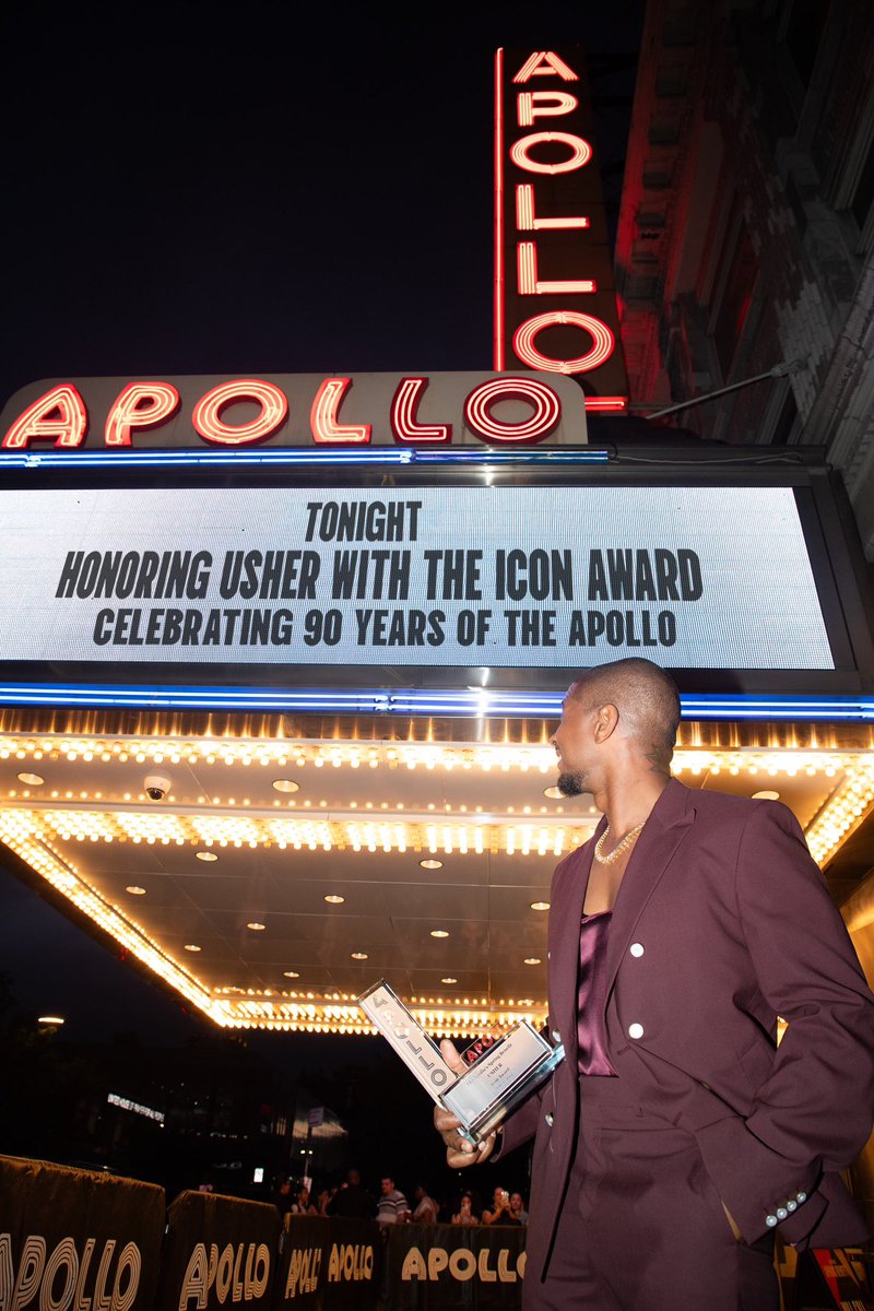 Usher's tweet photo. As a kid I can remember hearing, “it’s showtime…at the Apollo” and I'd dream about playing amateur night. “Someday I’m gonna make it to that stage and one day, I’ll get a standing ovation.” ... look where I am today…Thank U @ApolloTheater and congratulations on 90 years 🙏🏾 https://t.co/9bS8ug0uVT