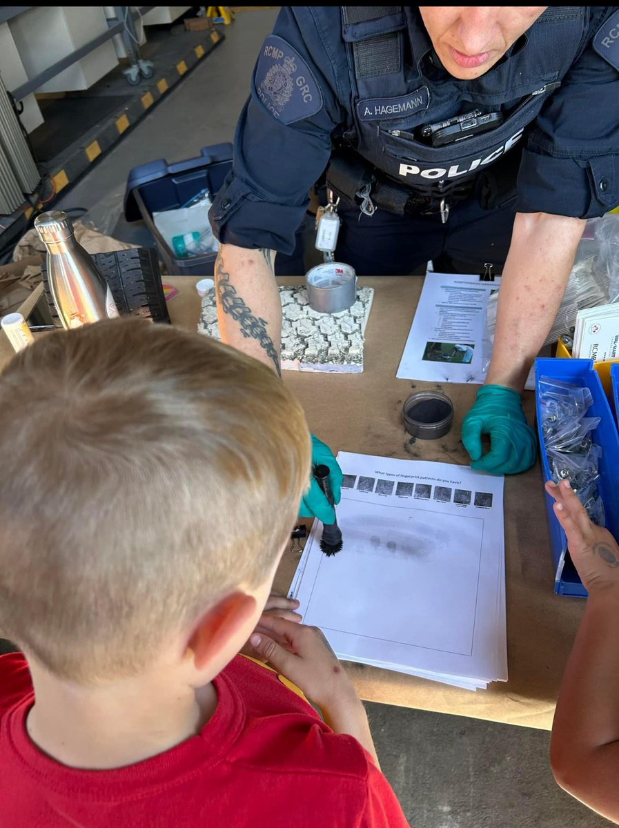 SolveCrime's tweet image. MVCS had the pleasure of joining the celebrations at the @langleyrcmp open house on Sat, celebrating 50 years of women in the RCMP. Thousands enjoyed family friendly activities, learning about public safety including a jail cell tour.
#langleyrcmp #townshipoflangley #langleycity