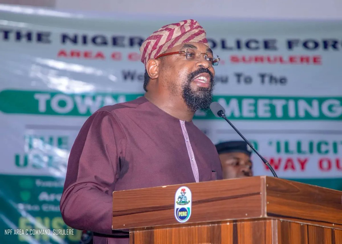 FKLaguda's tweet photo. Tuesday, 11th June, 2024

I participated in the townhall meeting organised by the Nigeria Police Force, Area C Command, Surulere held at the Eko Club Arcade Hall, Surulere, themed: The Prison Called Illicit Use of Drugs: The Way Out. https://t.co/v0jng2c5OE