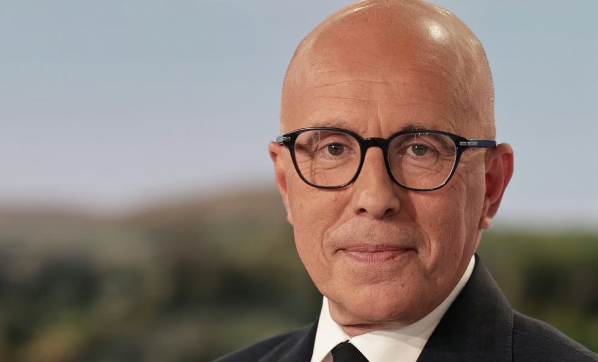 F_Desouche's tweet photo. Eric Ciotti lance une pétition de soutien à son initiative de Rassemblement des Droites
 https://t.co/2WRUylV5EW https://t.co/bBeedxINL7