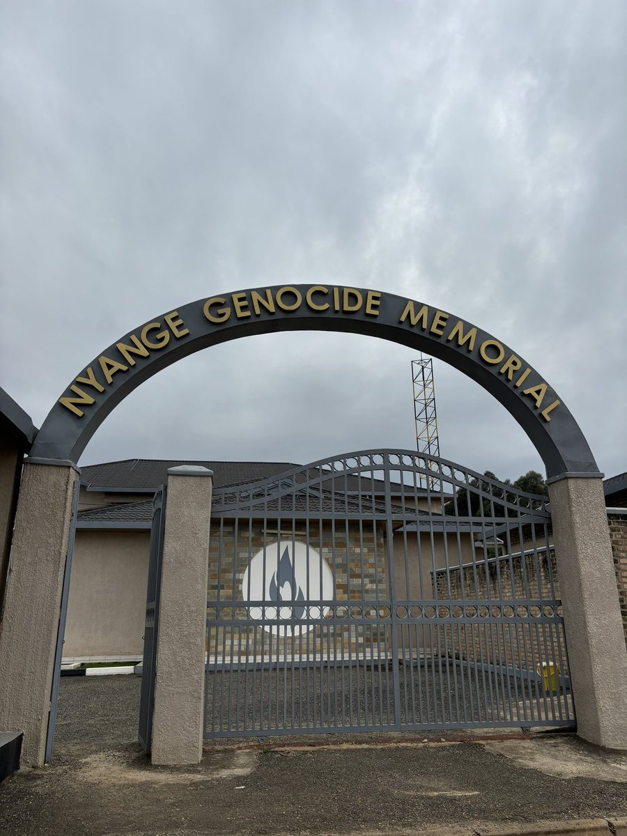 Amélie Mahé tweet media