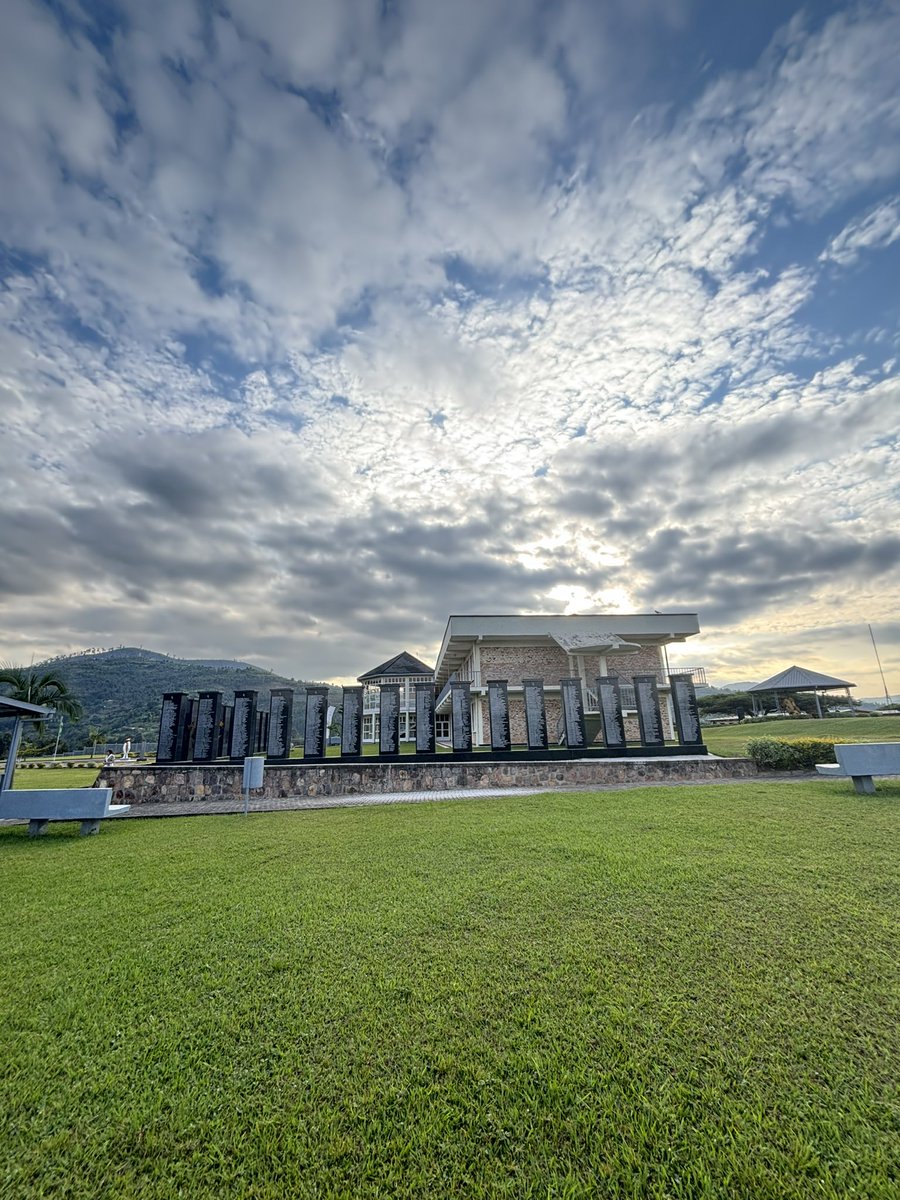 Amélie Mahé tweet media