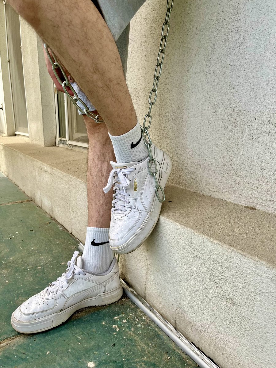 socksmaskedguy's tweet photo. Some chain and sneaks aesthetics ⛓️👟
#Gay #twink #gayboy #GayLad #gaysniff #gaysneakers #gaysneakerfetish #gaysockfetish #malesockfetish #malefootfetish #malefeetlovers #mensfeet https://t.co/wVH5isFcGs