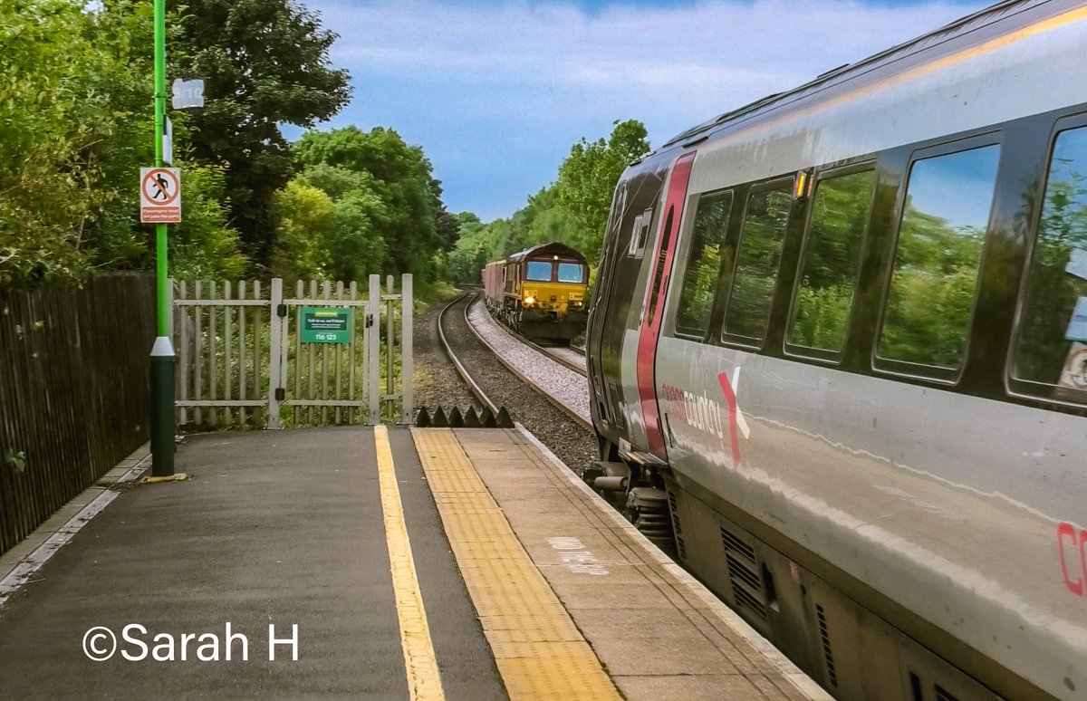 SydneyBridgeTMD's tweet image. A few shots from filming yesterday at Nuneaton and Tamworth 11/6/24 📸 #Class66 #Class43 #Class221 #Class37 #RailwayPhotography #TrainPhotography #Nuneaton #Tamworth #GBRf #NetworkRail #DB #CrossCountry #ROG