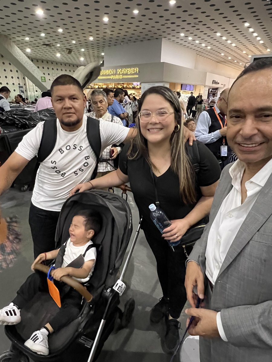 Luis V. Gutiérrez tweet media