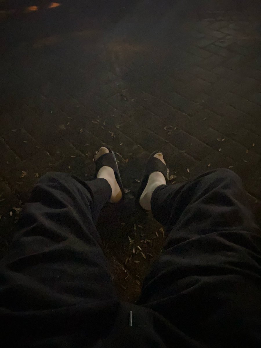 MasterKN21's tweet photo. TURKİSHcashmaster🇹🇷
TURKİSHDOM🇹🇷
#findom #domination #dommaster #cashmaster 🏧 #finansalköpek 
 #cashfag #gayslave #wishlispage 
#humilation #humanatm #feetslave https://t.co/eDjfqRZWPj