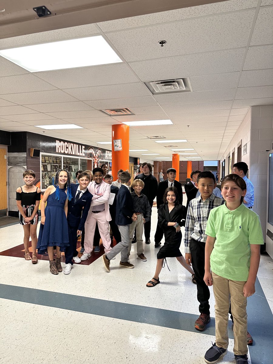 Angie Fish tweet media