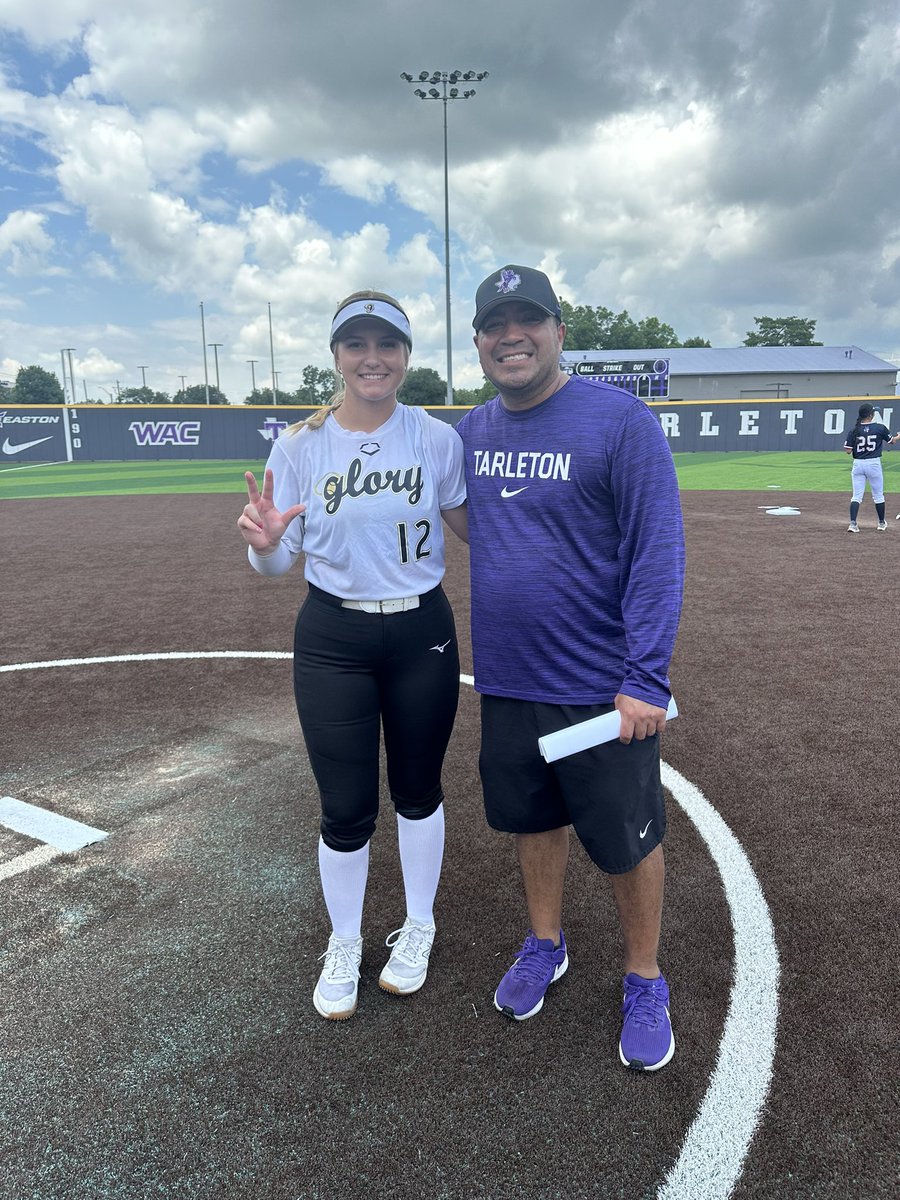 brookeethomas12's tweet photo. Had a great time at the Tarleton softball camp!! Thank you @Coach_Cump as well as the rest of the staff and players that set this up!! @StefPhillips4 @AlyxCordell https://t.co/ESsAgXtyuj