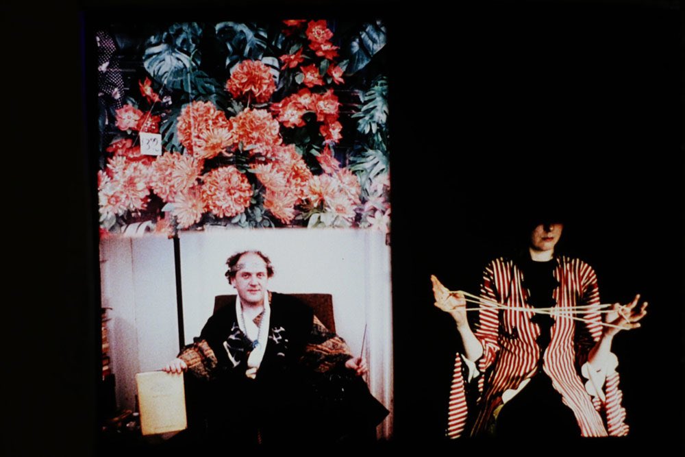 WordsandPicture's tweet photo. THURS 11:30am on @KBOO: Rani Singh, dir. of the Harry Smith Archive, previews the upcoming @HollywoodTheatr screening of Harry’s film MAHAGONNY.
Also - a tribute to Bill Walton: the 1978 Trailblazers doc FAST BREAK plays at @CSTPDX.
https://t.co/l6eWmcquXS https://t.co/U7szs6hJcB