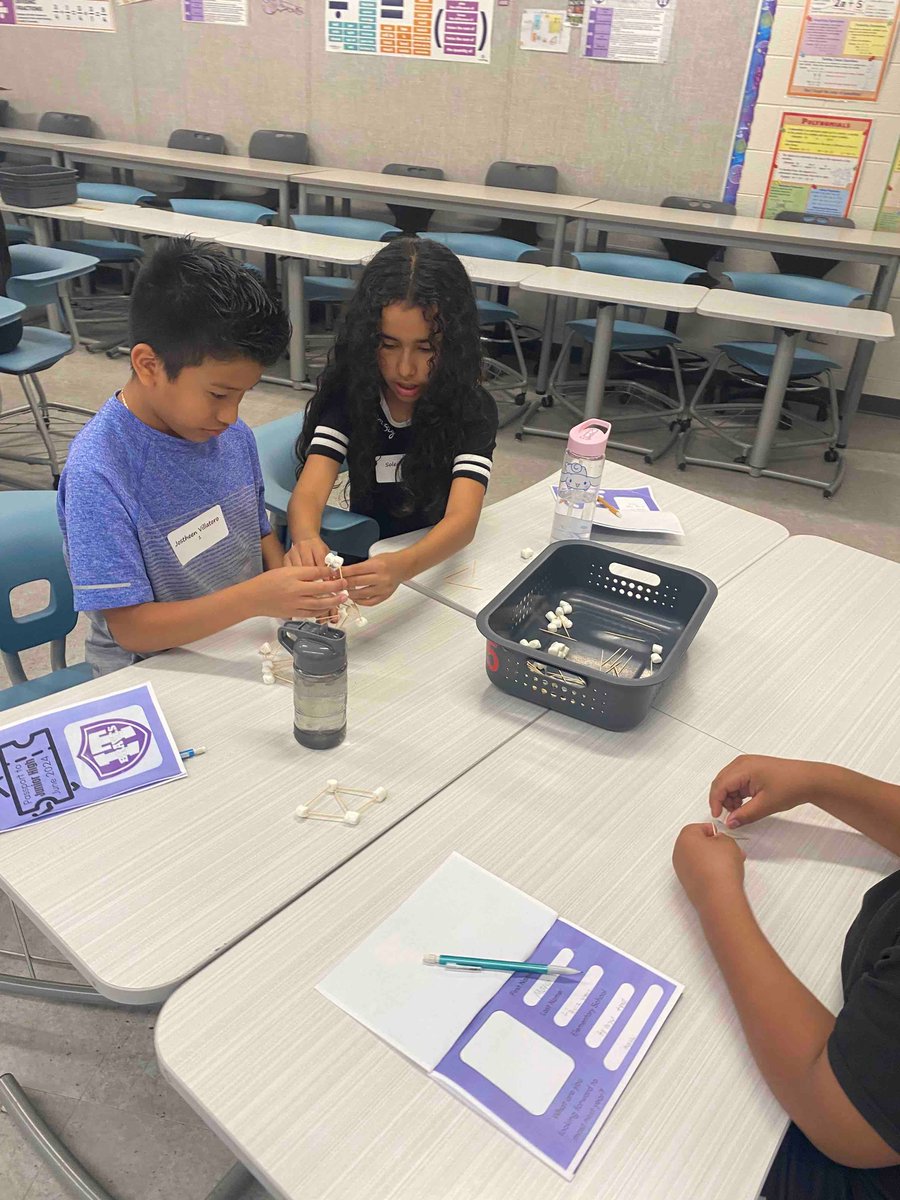 itbebrave's tweet photo. Passport to Junior High started today.
Making new friends and learning all about Indian Trail! #asd4all #itbebrave https://t.co/tRzfL3x10p