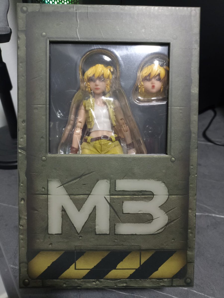 #MetalSlugTactics Eri is the most complex char of the beta, but also the most powerfull, she attacks multiple times, buffed with Marco deals tons of damage and multi kills, she is the goat!