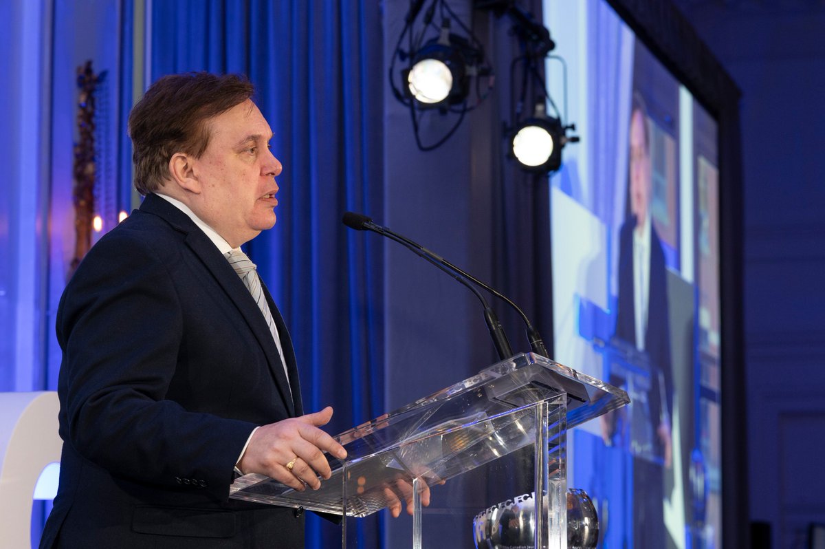 cjffjc's tweet photo. Winnipeg Free Press and Montreal Gazette win CJF Jackman Awards for Excellence in Journalism

Read the media release: https://t.co/cPQ5IWAae3

#CJFAwards #JournalismMatters https://t.co/NBPLyuNaaW