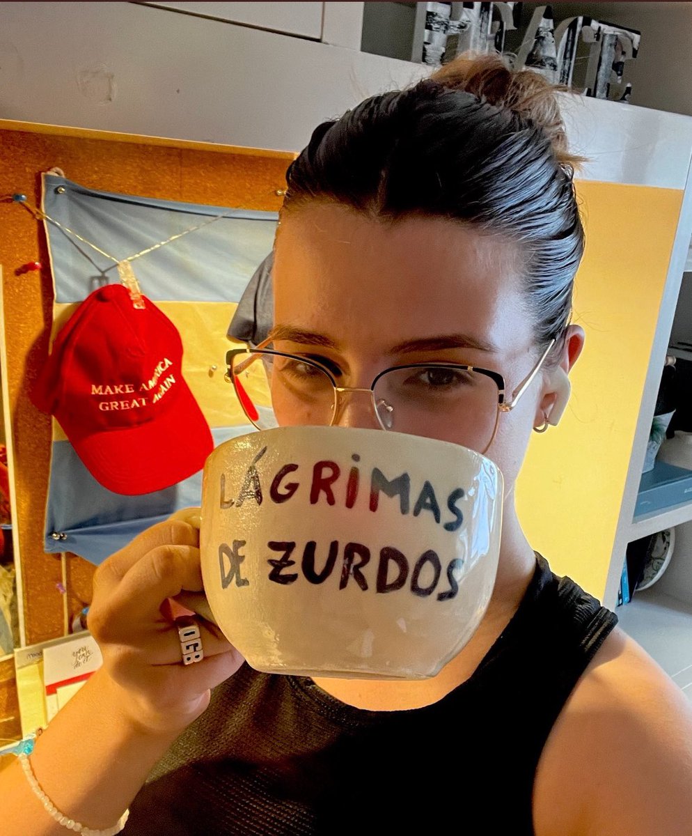 OliviaGagliesi's tweet photo. Aprobada. Lloran los kukardos. Celebramos los argentinos https://t.co/Gqvz85M0tz