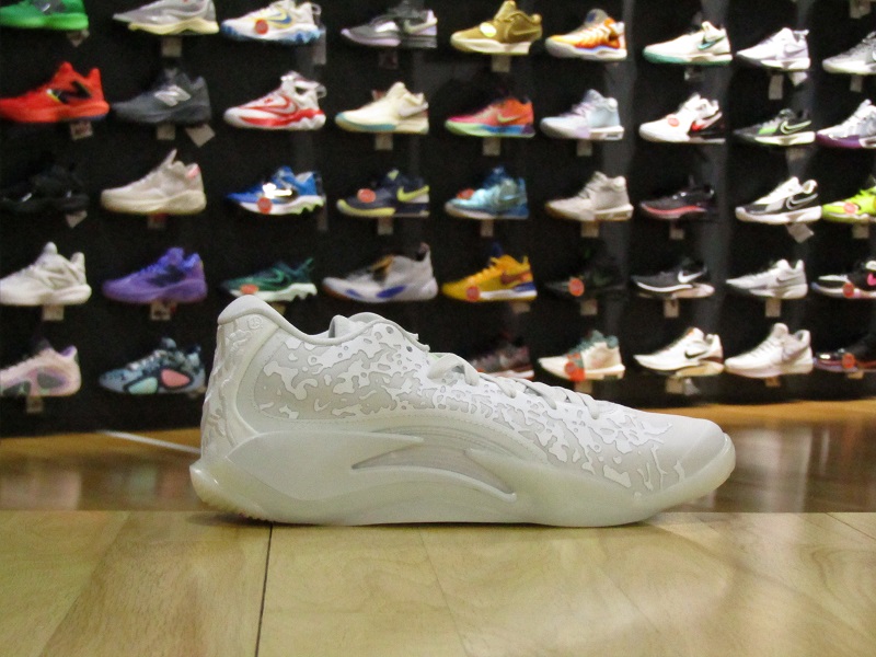 GALLERY2SHIBUYA's tweet photo. 【6/14(金)発売】

JORDAN ZION 3 PF

https://t.co/6unnlTDNVQ

#ギャラリー2 #gallery2 #バスケットボール #kicks #adidasbasketball #airjordan #nba⁡
⁡#zionwilliamson #zion3 https://t.co/hA392opU7F