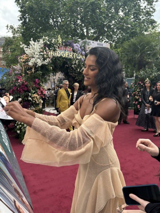 coming on here to say she is the most beautiful woman to exist! k bye