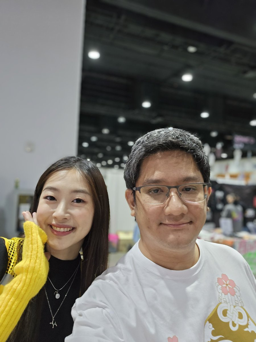 Woodzila1's tweet image. กันจี้ &amp;amp; แซนดี้ นานๆเจอกันทีน่ารักเหมือนเดิม
อุดหนุนเสื้อไป 1 ตัวด้วยความคิดถึง งิงิ 
#gpstrackingyou 
@gunjiii_23 @ssxndii_39