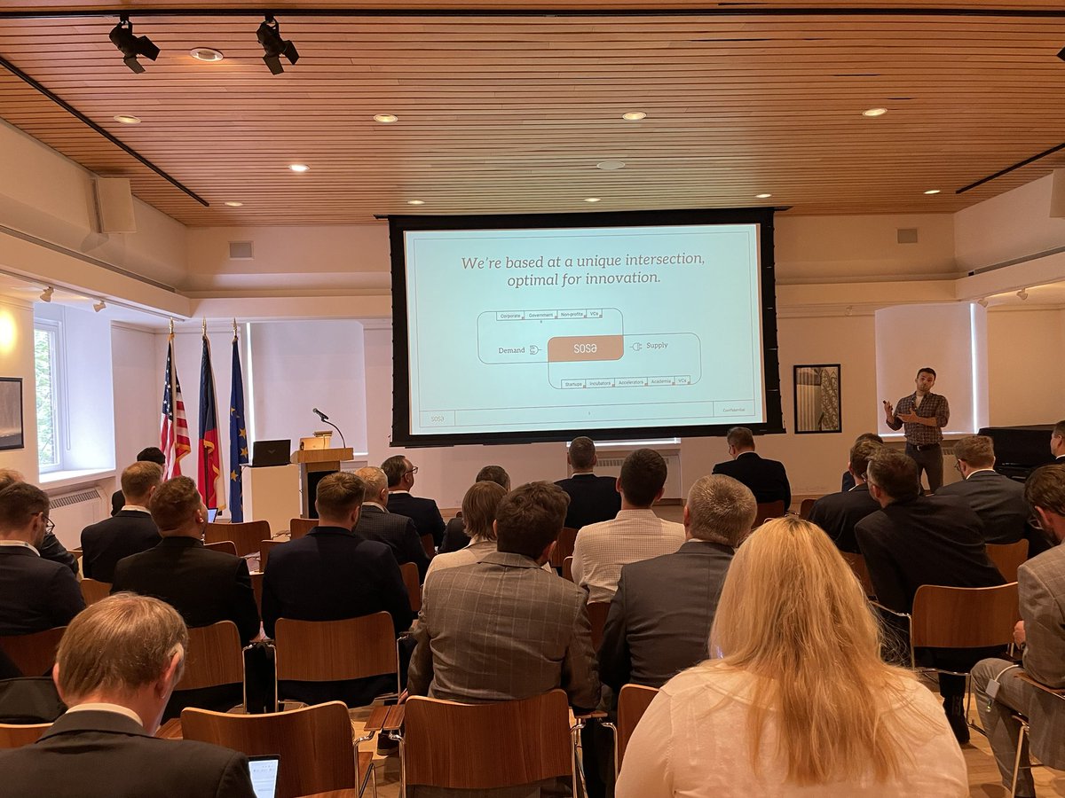 Czech Consulate General in New York (@czinnewyork) on Twitter photo Today's bootcamp of 🇨🇿 researchers, founders & leaders was a hit! 5 innovative #AI & #cyber pitches impressed experts and investors. Networking event launched by <a href="/PiratIvanBartos/">Ivan Bartoš</a> brought officials and business partners to 🇨🇿 Bohemian National Hall.
#digiCzechiaUSA <a href="/CzechMFA/">Czech Ministry of Foreign Affairs</a> Today's bootcamp of 🇨🇿 researchers, founders & leaders was a hit! 5 innovative #AI & #cyber pitches impressed experts and investors. Networking event launched by <a href="/PiratIvanBartos/">Ivan Bartoš</a> brought officials and business partners to 🇨🇿 Bohemian National Hall.
#digiCzechiaUSA <a href="/CzechMFA/">Czech Ministry of Foreign Affairs</a>