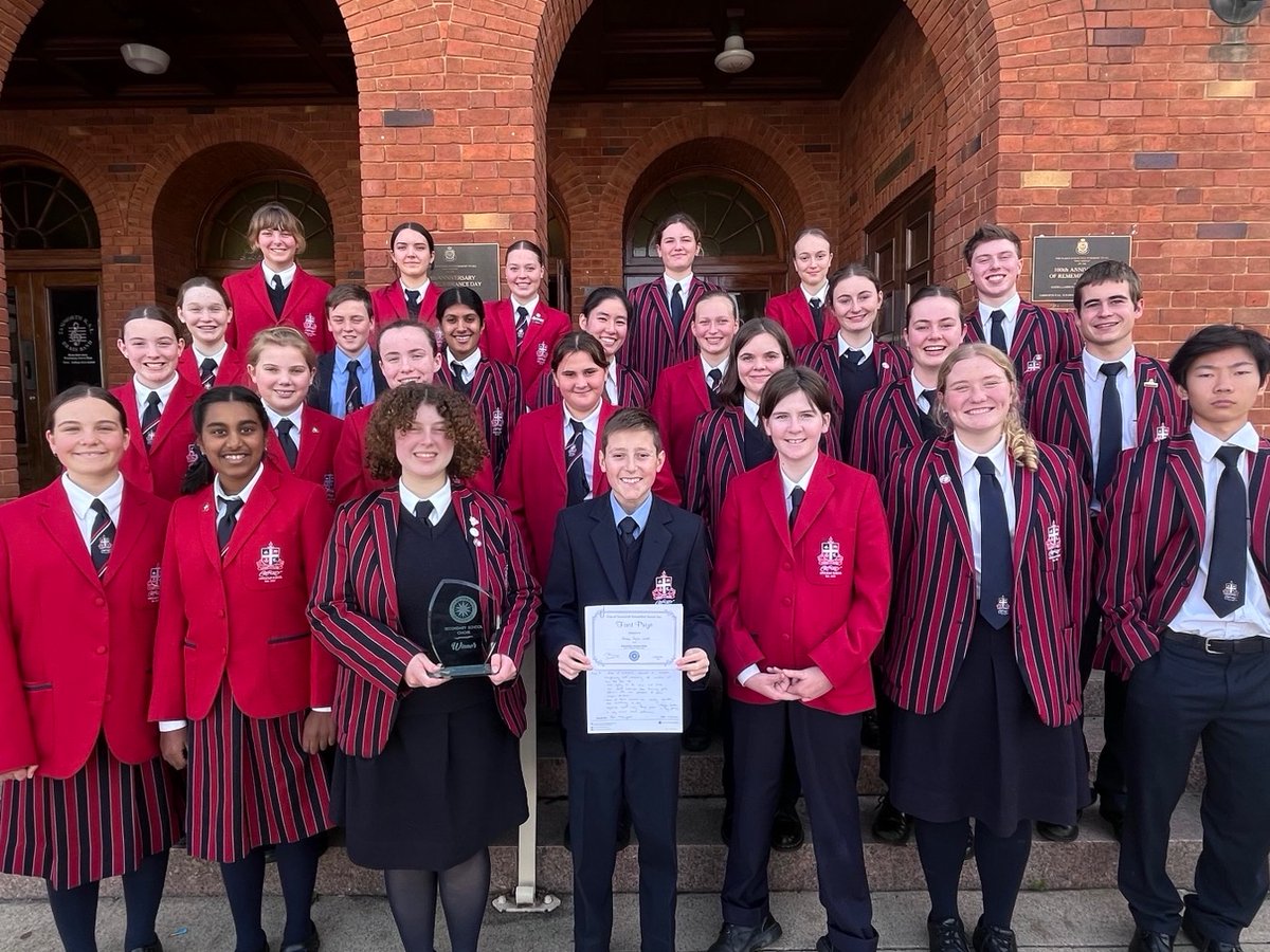 Calrossy tweet media