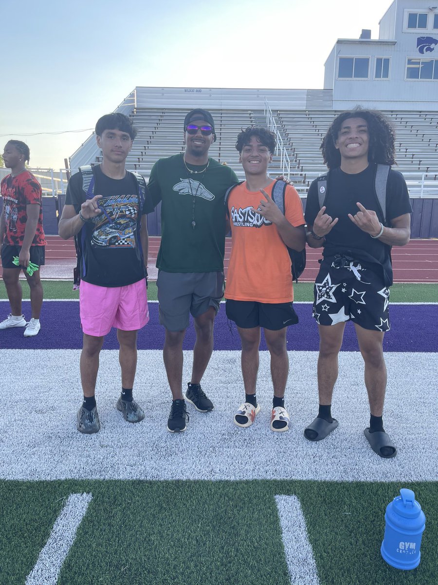 Thank you <a href="/ENMUFootball/">Eastern New Mexico University Football</a> for the great camp! Had a great time competing, and learned a lot from <a href="/tjdeleon02/">Coach DeLeon</a> and <a href="/CoachKelleyLee/">Kelley Lee</a> 
<a href="/freeman_rowdy/">Rowdy Freeman</a> <a href="/Coach_Cordova02/">Trevor Cordova</a> <a href="/coachjackx/">Rob Soleyjacks</a>