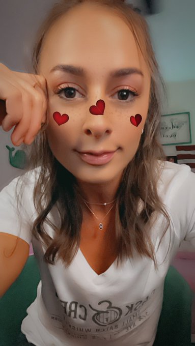 I&rsquo;m live right now @chaturbate, link here: https://t.co/2hpJbfAOlc https://t.co/vS8kgk2LvO<a class="tags" href="/tag/chaturbate">@chaturbate</a>