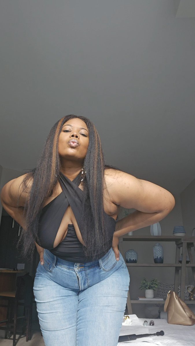 TheMorganWhtney's tweet image. Told yall I'm only here once a year lol