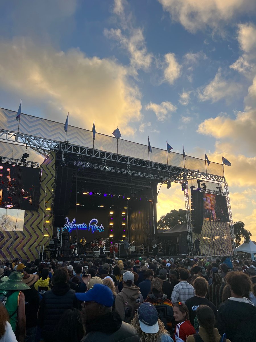nattydread117's tweet photo. Cali Roots this year was absolutely legendary🦁☀️🇯🇲🌴🙌🎶 https://t.co/Yv76PPkaI3