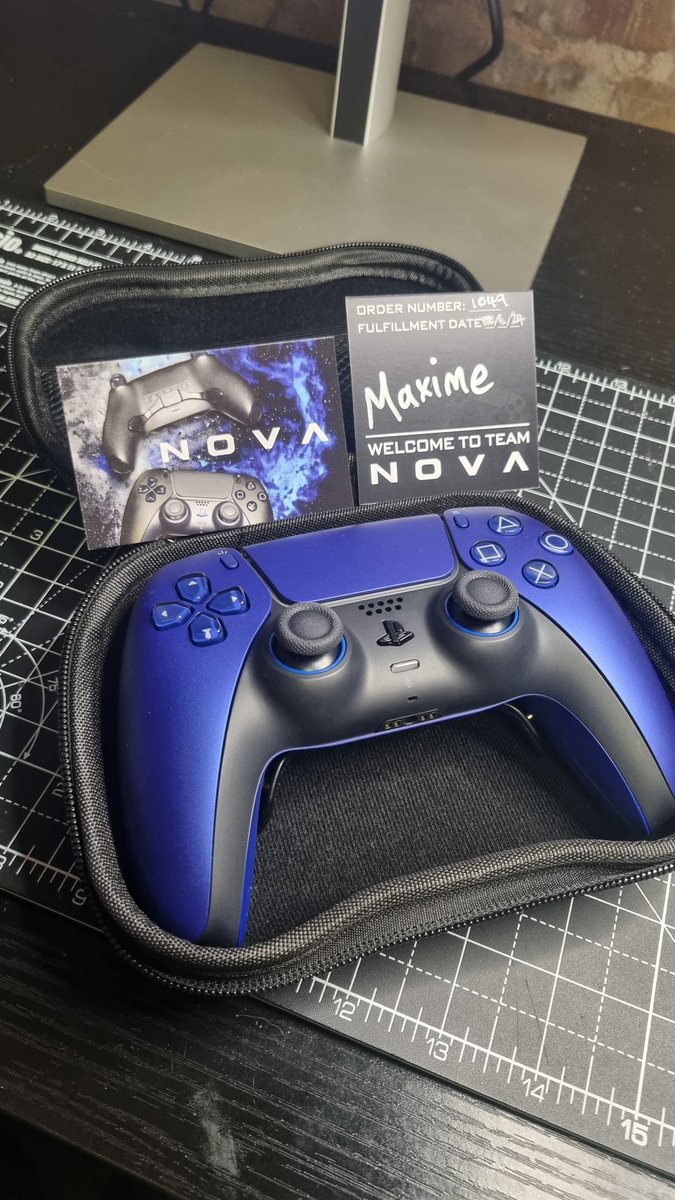 NovaCNTRL's tweet image. Nova Flex Ps5 in Cobalt Blue with
Hall Effect Sticks, Flex Paddle
Clicky Bumpers and Triggers. #customprocontroller #flex #ps5 #dualsense #controller #procontroller #scuf #aim #clicky #halleffect