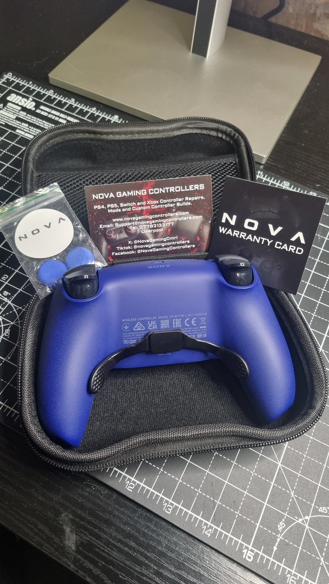 NovaCNTRL's tweet image. Nova Flex Ps5 in Cobalt Blue with
Hall Effect Sticks, Flex Paddle
Clicky Bumpers and Triggers. #customprocontroller #flex #ps5 #dualsense #controller #procontroller #scuf #aim #clicky #halleffect