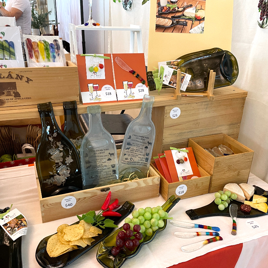 upcycled_bottle's tweet photo. Catch us this Saturday at @artisansintheparksydney (formerly Artisans Market Glebe)

15 June, 10 am - 3 pm, Foley Park, Glebe

#sydneymade #sydneylocal #lovehandmade #australianhandmade 
#makersofsydney #australianmakers  #marketglebe #glebemarket https://t.co/gxqf0Sx4OS