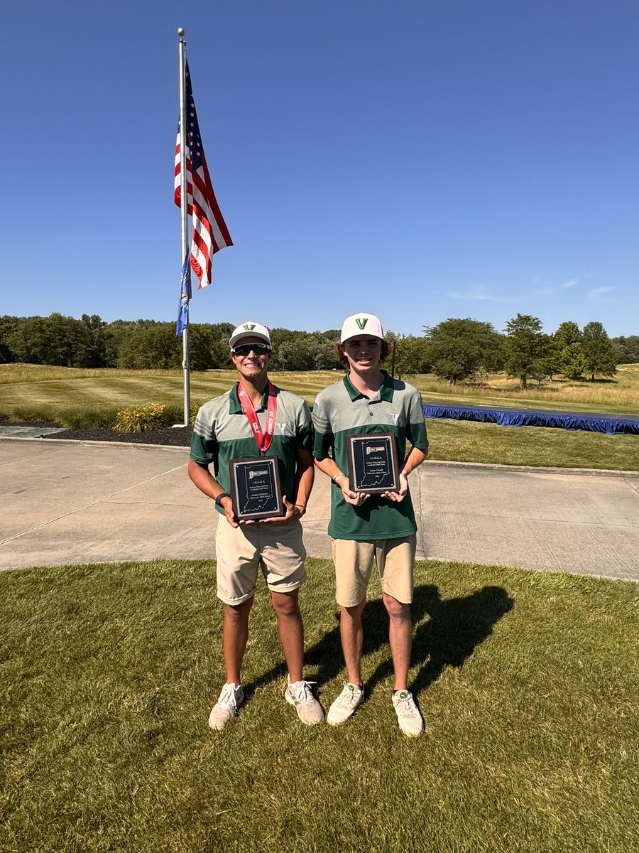 AthleticsValpo's tweet photo. It was an 11th place finish at State! Aidan Gutierrez was 2nd place medalist. Liam Utesch &amp; Aidan Gutierrez were both Academic All State winners. And to top it all off, Aidan was the Mental Attitude Winner! Pretty amazing day! @ValpoHS411 @Valpo_Schools @IHSAA1 @indianahsgolf https://t.co/dbvcdOqoPu