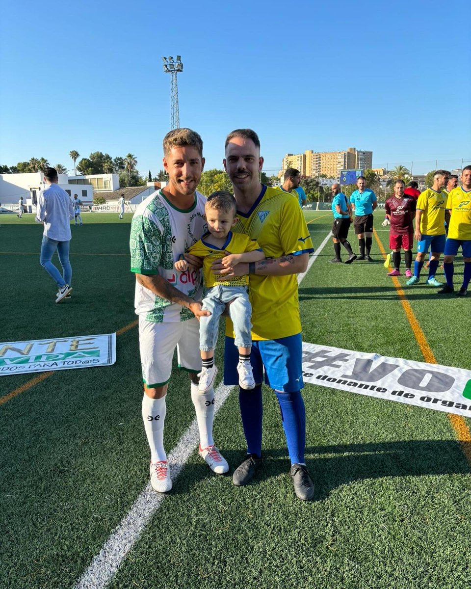 Gracias por tanto amigo…Te queremos Tito <a href="/Pakito_mc/">Paquito Morales</a>