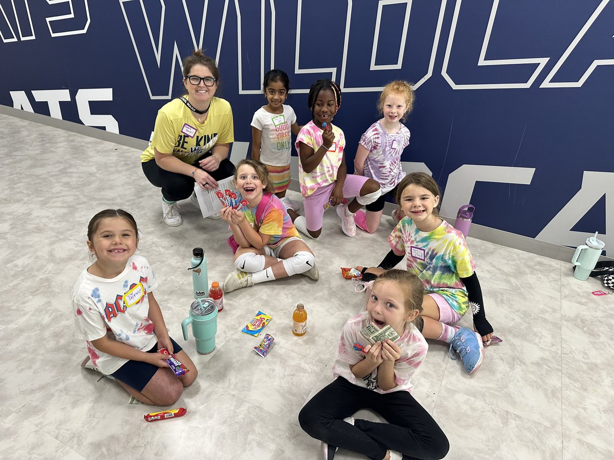 WGHS_VB's tweet photo. Day 3 was a BLAST filled with candy, serving, &amp; relay races.🤩🎉✨

The campers learned about our core value of accountability. Accountability is an act of love and how we become the best for one another. Thank you to the athletes for leading the talk.💙🐾🏐 #INAM #WGVB #BTL https://t.co/G0xR3NjHtO