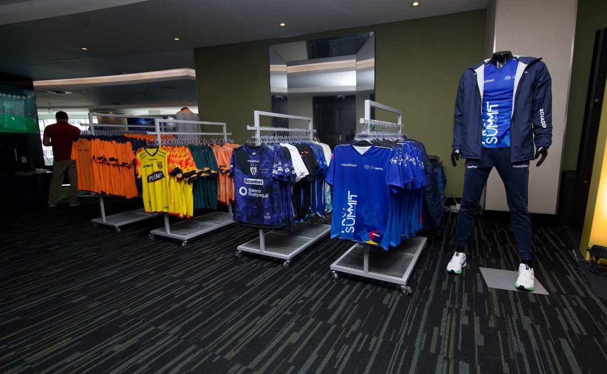 📍 <a href="/marathonsports_/">Marathon Sports</a> presente en nuestro evento y con camisetas conmemorativas del ProSummit Ecuador 🔥⚽️

#ProSummitEcuador #WorldLeagueAssociation  🇪🇨💯