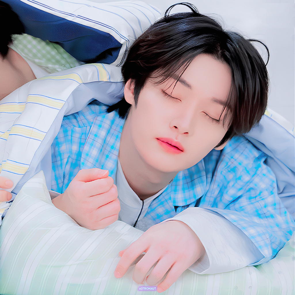 🐼💕

#LEEKNOW #SKZ