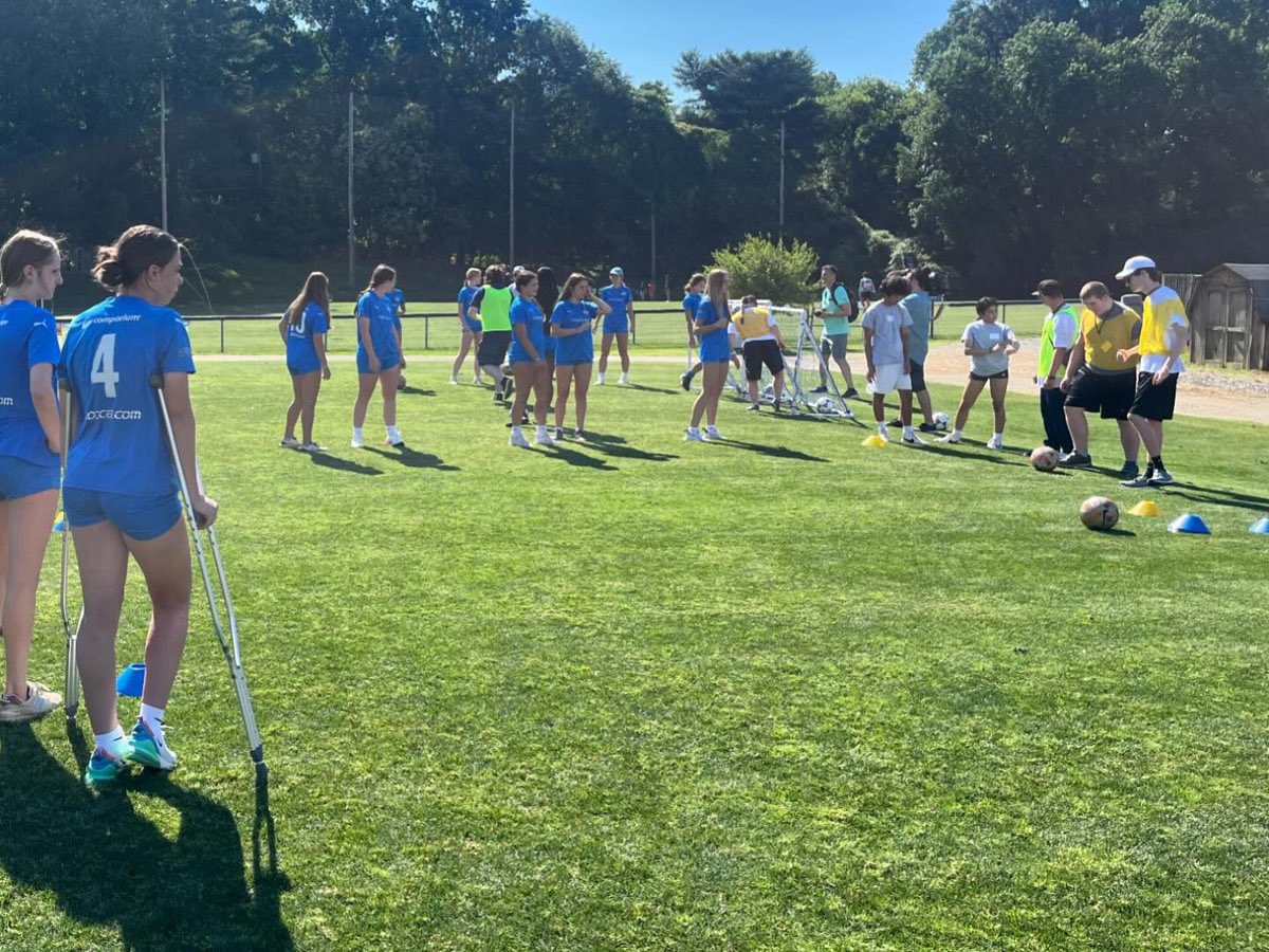 CSA_Soccer's tweet photo. Camp Soar, Day ✌️, with Charlotte SA National @ECNLgirls! 

#community #campsoar #csaproud @QCCampSOAR #charlottesocceracademy https://t.co/jJgEFdSsxj