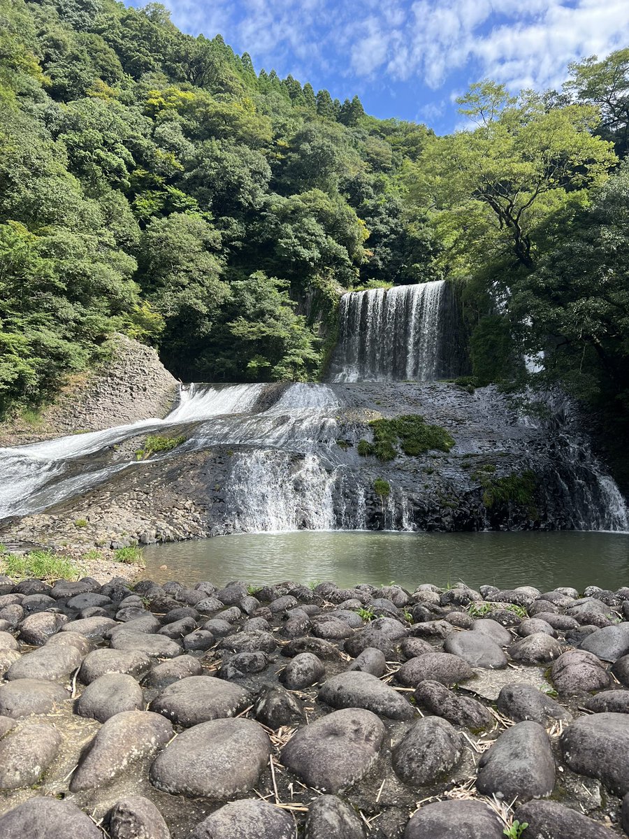 タイチ✖️物販@副業迷子センター (@taimercari) on Twitter photo おはたいち〜🌞
最近暑いですね🫠
水分補給をしっかり取らないとですね💧
少しでも涼しくなる様に滝の写真貼り付けます🤣
今日も頑張りましょう♪
#おは戦60613🌳kz おはたいち〜🌞
最近暑いですね🫠
水分補給をしっかり取らないとですね💧
少しでも涼しくなる様に滝の写真貼り付けます🤣
今日も頑張りましょう♪
#おは戦60613🌳kz